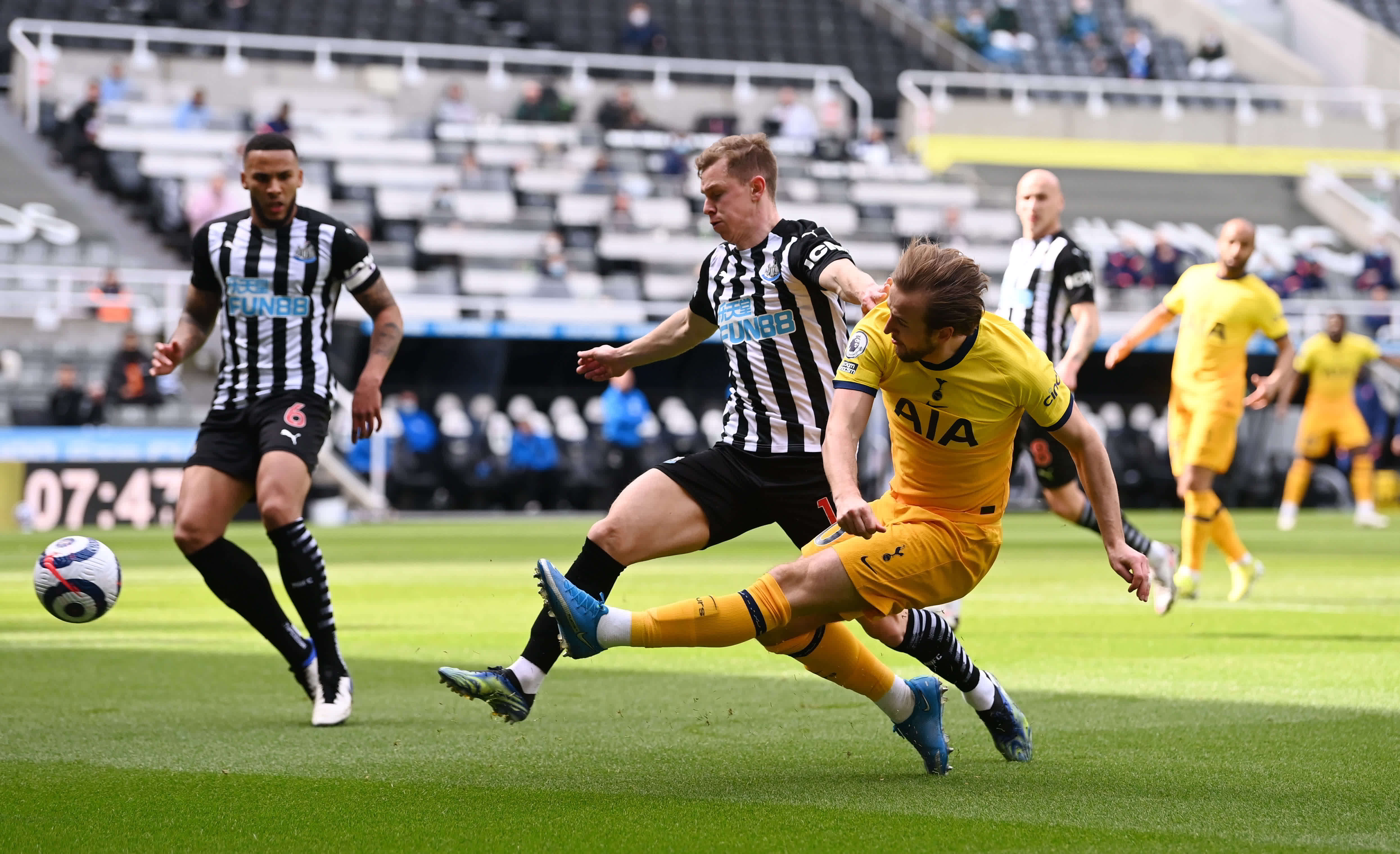 他豪門敲響 他豪門敲響